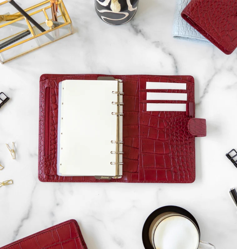 Classic Croc Personal Leather Organizer - Image 10