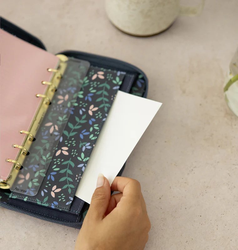 Garden Personal Compact Zip Organizer - Image 9