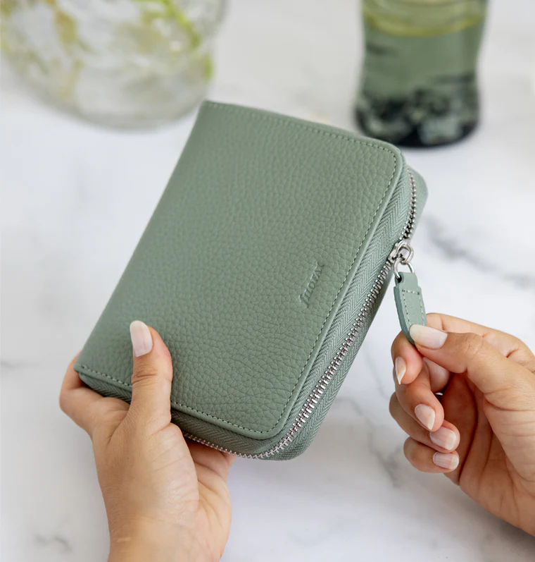 Norfolk Pocket Compact Zip Organizer - Image 11